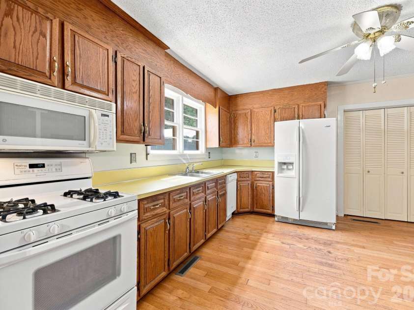 2565 Weaver Road, China Grove, NC 28023.  MLS# CAR4417708, YatesRealty ID 46591. 