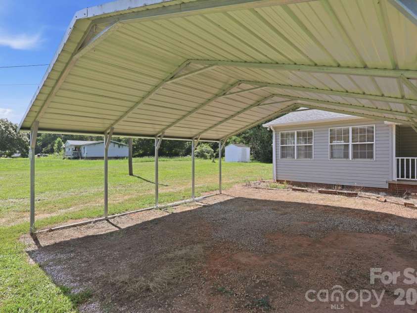 2565 Weaver Road, China Grove, NC 28023.  MLS# CAR4417708, YatesRealty ID 46591. 