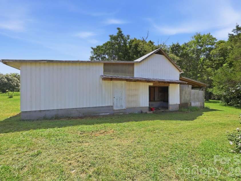 2565 Weaver Road, China Grove, NC 28023.  MLS# CAR4417708, YatesRealty ID 46591. 
