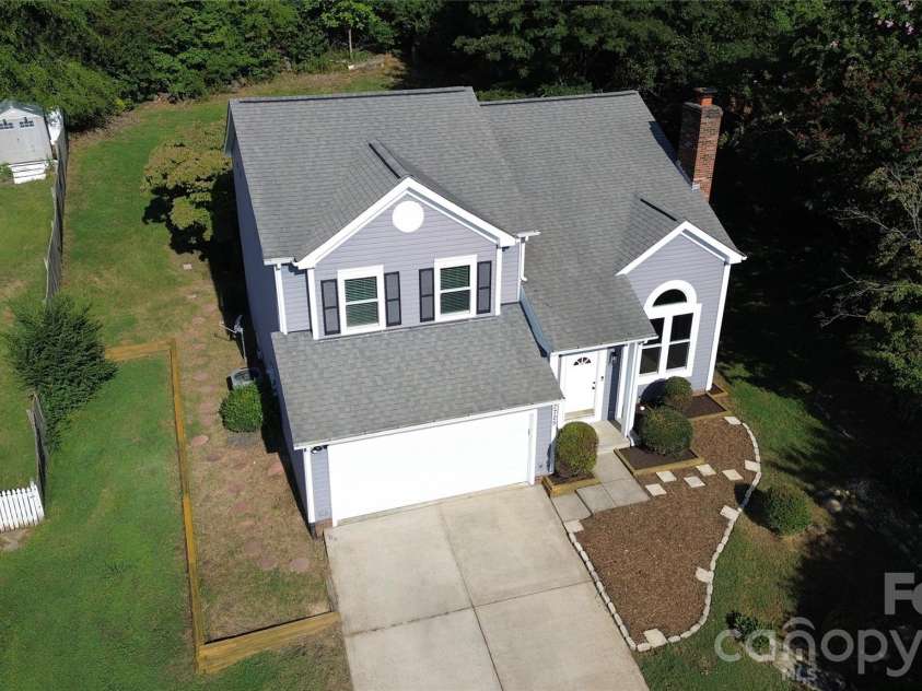 7725 Batavia Lane, Charlotte, NC 28213.  MLS# CAR4417906, YatesRealty ID 46595. 