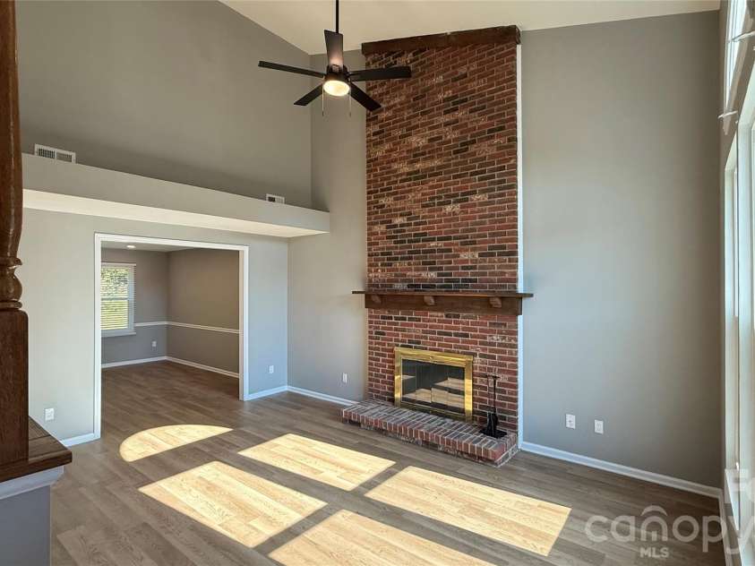 7725 Batavia Lane, Charlotte, NC 28213.  MLS# CAR4417906, YatesRealty ID 46595. 