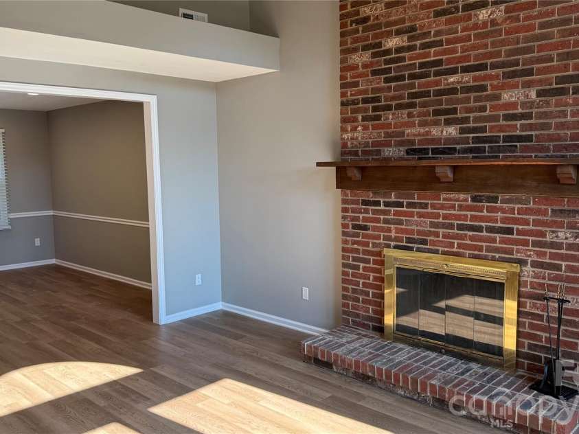 7725 Batavia Lane, Charlotte, NC 28213.  MLS# CAR4417906, YatesRealty ID 46595. 