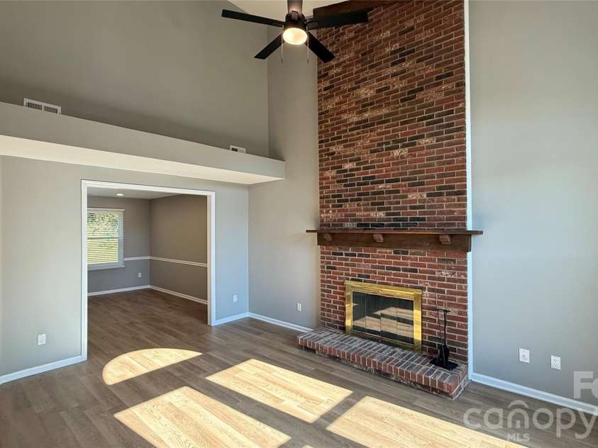 7725 Batavia Lane, Charlotte, NC 28213.  MLS# CAR4417906, YatesRealty ID 46595. 