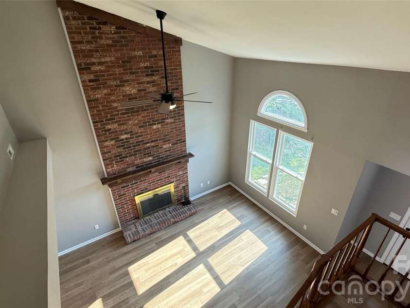 7725 Batavia Lane, Charlotte, NC 28213.  MLS# CAR4417906, YatesRealty ID 46595. 