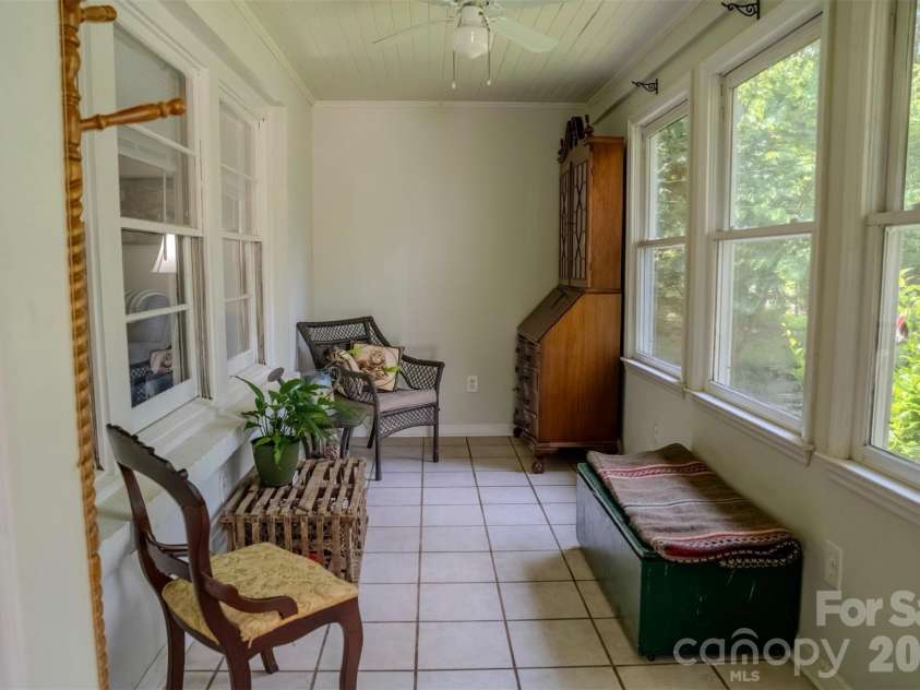 261 Forest Hill Drive, Asheville, NC 28803.  MLS# CAR4410429, YatesRealty ID 46596. 