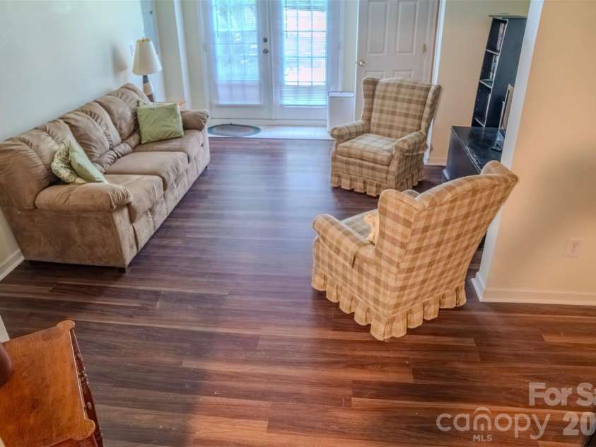 261 Forest Hill Drive, Asheville, NC 28803.  MLS# CAR4410429, YatesRealty ID 46596. 