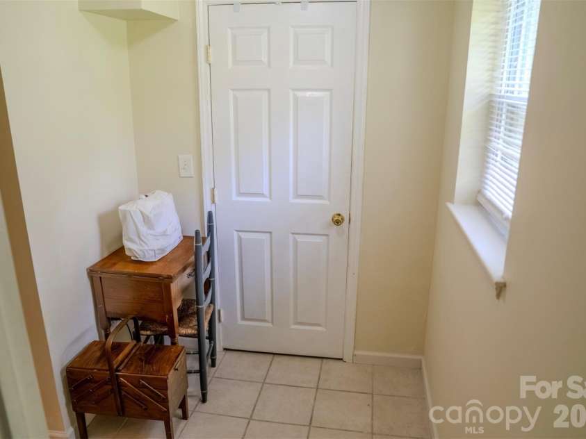 261 Forest Hill Drive, Asheville, NC 28803.  MLS# CAR4410429, YatesRealty ID 46596. 