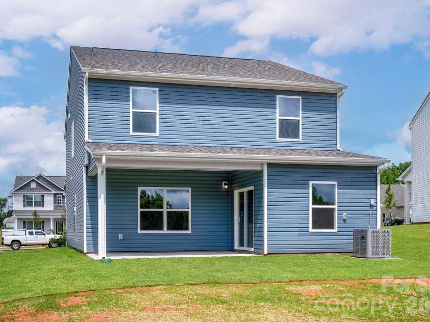 8126 Cravat Court, Charlotte, NC 28215.  MLS# CAR4410037, YatesRealty ID 46598. 
