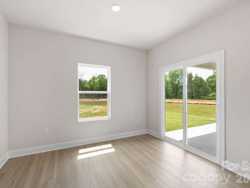 8126 Cravat Court, Charlotte, NC 28215.  MLS# CAR4410037, YatesRealty ID 46598. 