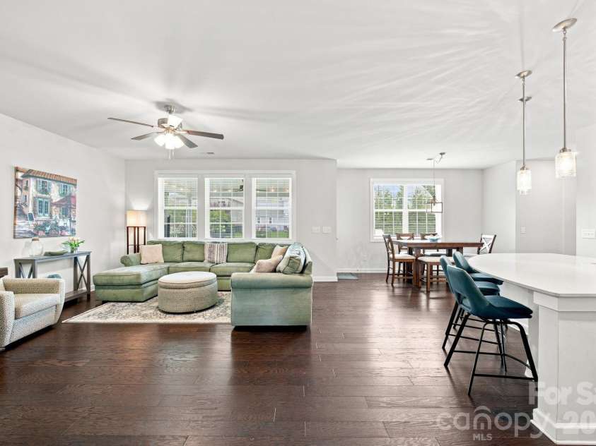11810 Westbranch Parkway, Davidson, NC 28036.  MLS# CAR4406846, YatesRealty ID 46599. 