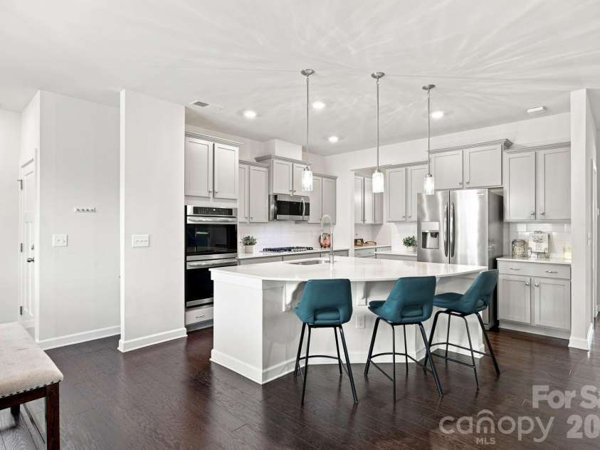 11810 Westbranch Parkway, Davidson, NC 28036.  MLS# CAR4406846, YatesRealty ID 46599. 