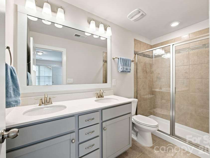 11810 Westbranch Parkway, Davidson, NC 28036.  MLS# CAR4406846, YatesRealty ID 46599. 