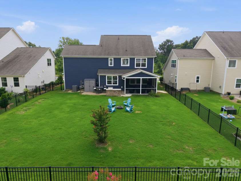 11810 Westbranch Parkway, Davidson, NC 28036.  MLS# CAR4406846, YatesRealty ID 46599. 
