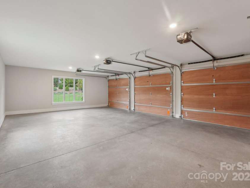 213 Crest Court, Weddington, NC 28104.  MLS# CAR4267201, YatesRealty ID 466. 