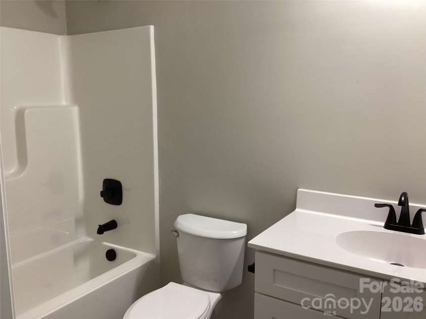 2540 Jake Alexander Boulevard, Salisbury, NC 28146.  MLS# CAR4270742, YatesRealty ID 466. 2nd bathroom 