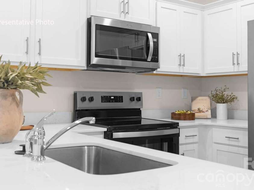 107 Parmiter Way, Troutman, NC 28166.  MLS# CAR4345841, YatesRealty ID 4660. 