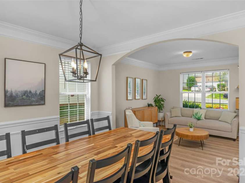 11407 Sidney crest Avenue, Charlotte, NC 28213.  MLS# CAR4177575, YatesRealty ID 4660. 