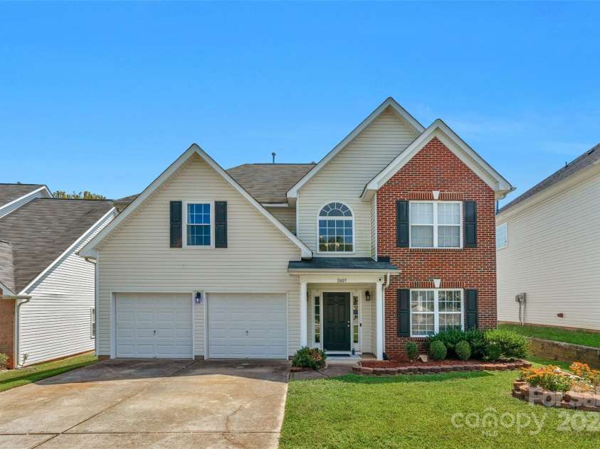 11407 Sidney crest Avenue, Charlotte, NC 28213.  MLS# CAR4177575, YatesRealty ID 4660. 