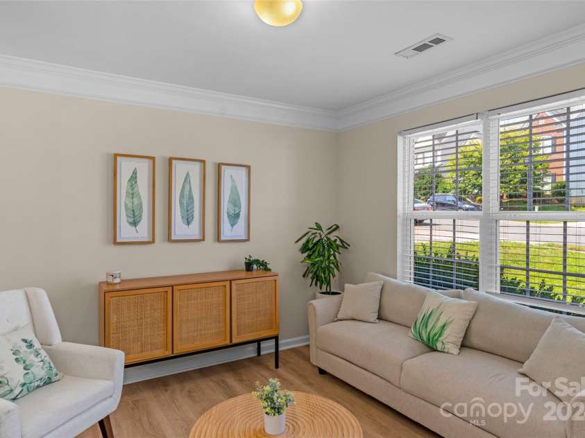 11407 Sidney crest Avenue, Charlotte, NC 28213.  MLS# CAR4177575, YatesRealty ID 4660. 