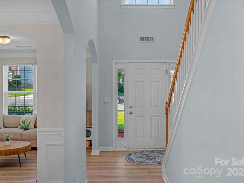 11407 Sidney crest Avenue, Charlotte, NC 28213.  MLS# CAR4177575, YatesRealty ID 4660. 