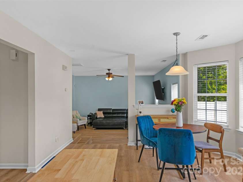 11407 Sidney crest Avenue, Charlotte, NC 28213.  MLS# CAR4177575, YatesRealty ID 4660. 
