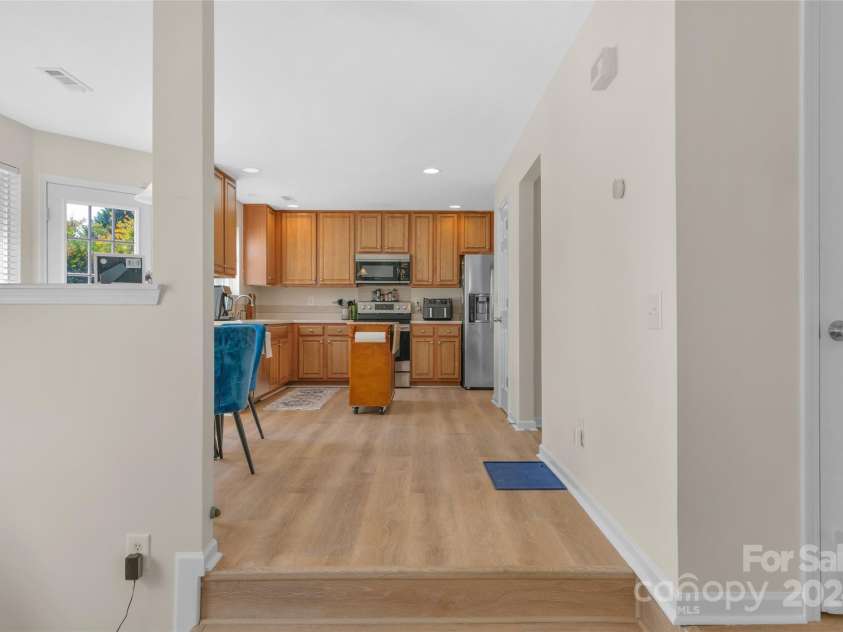 11407 Sidney crest Avenue, Charlotte, NC 28213.  MLS# CAR4177575, YatesRealty ID 4660. 