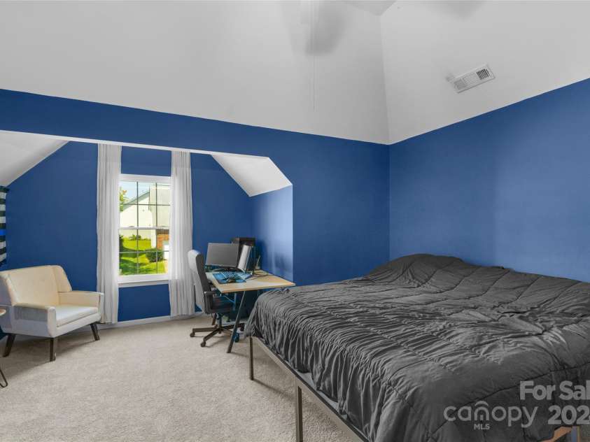 11407 Sidney crest Avenue, Charlotte, NC 28213.  MLS# CAR4177575, YatesRealty ID 4660. 