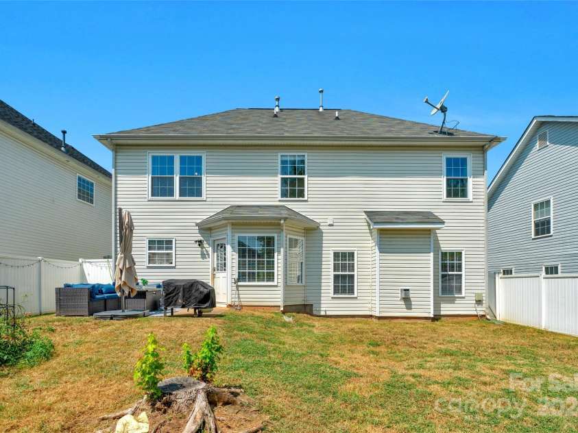 11407 Sidney crest Avenue, Charlotte, NC 28213.  MLS# CAR4177575, YatesRealty ID 4660. 