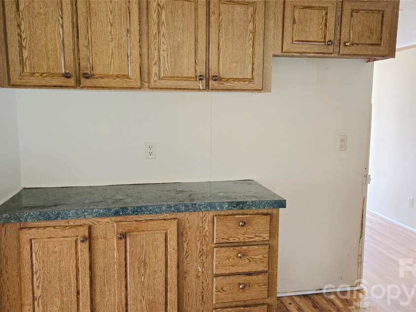 176 Crown Court, Kings Mountain, NC 28086.  MLS# CAR4417909, YatesRealty ID 46600. 