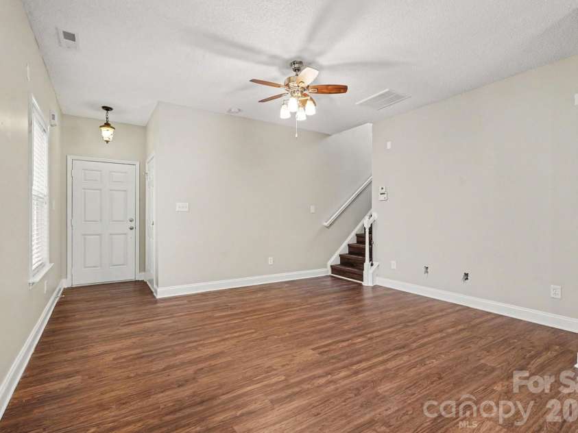 13634 Riding Hill Avenue, Charlotte, NC 28213.  MLS# CAR4413541, YatesRealty ID 46601. 