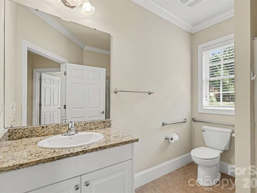 1820 Wedowee Court, Rock Hill, SC 29732.  MLS# CAR4416667, YatesRealty ID 46603. Fullbathroom