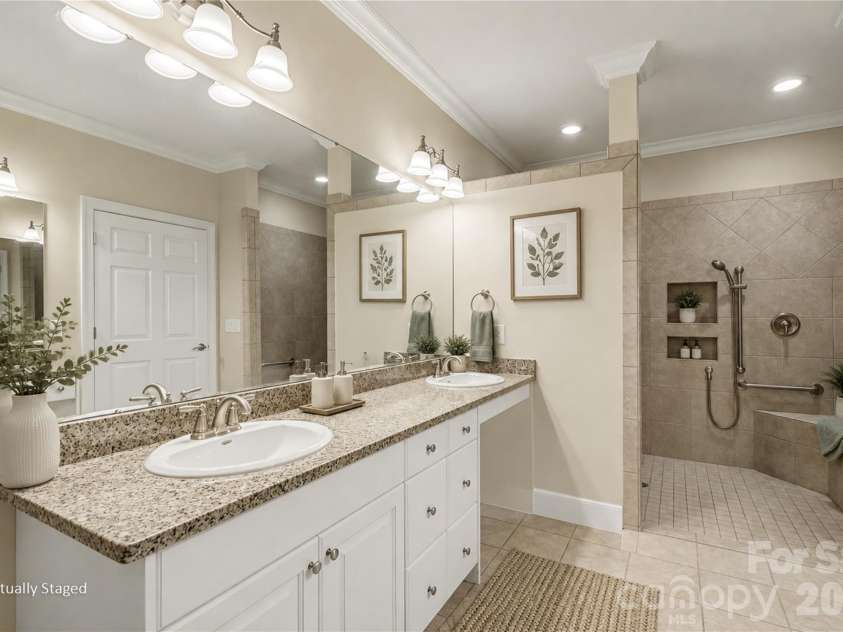 1820 Wedowee Court, Rock Hill, SC 29732.  MLS# CAR4416667, YatesRealty ID 46603. Primary Bathroom