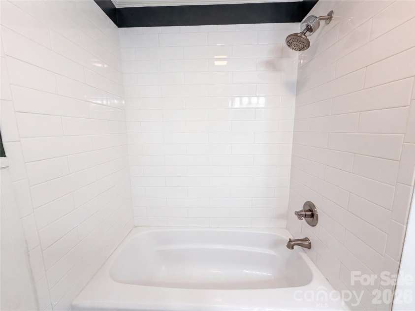 5630 New Hope Road, Belmont, NC 28012.  MLS# CAR4417950, YatesRealty ID 46607. 