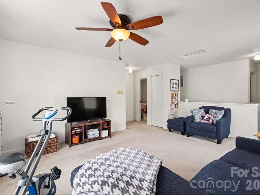 8602 Panglemont Drive, Charlotte, NC 28269.  MLS# CAR4417911, YatesRealty ID 46608. 