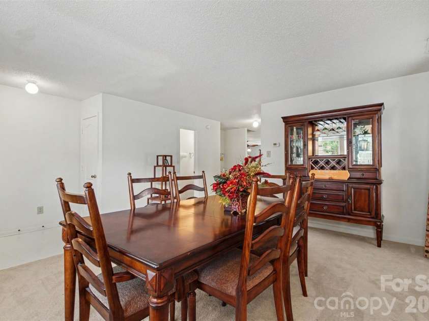 8602 Panglemont Drive, Charlotte, NC 28269.  MLS# CAR4417911, YatesRealty ID 46608. 