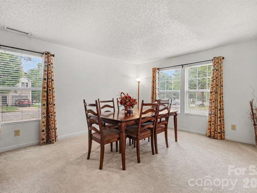 8602 Panglemont Drive, Charlotte, NC 28269.  MLS# CAR4417911, YatesRealty ID 46608. 