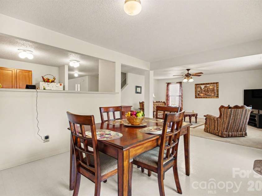 8602 Panglemont Drive, Charlotte, NC 28269.  MLS# CAR4417911, YatesRealty ID 46608. 