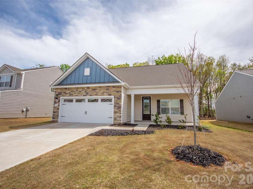 109 Brixham Loop, Troutman, NC 28166.  MLS# CAR4370110, YatesRealty ID 46609. 