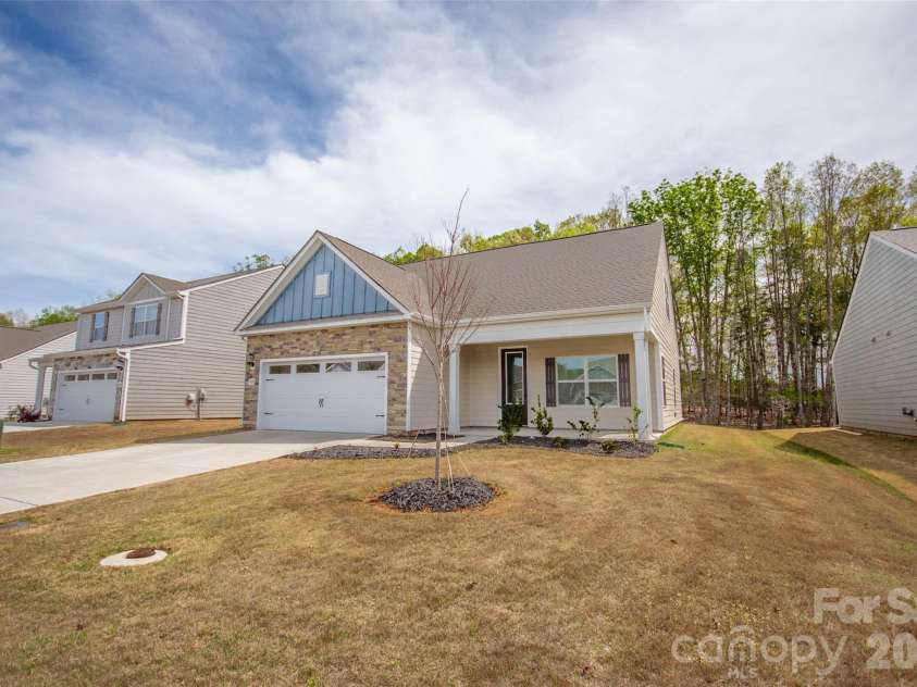 109 Brixham Loop, Troutman, NC 28166.  MLS# CAR4370110, YatesRealty ID 46609. 