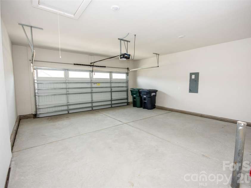 109 Brixham Loop, Troutman, NC 28166.  MLS# CAR4370110, YatesRealty ID 46609. 