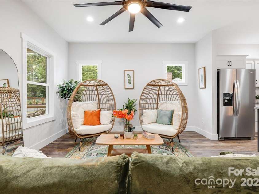 126 Winston Avenue, Asheville, NC 28803.  MLS# CAR4222824, YatesRealty ID 4661. 