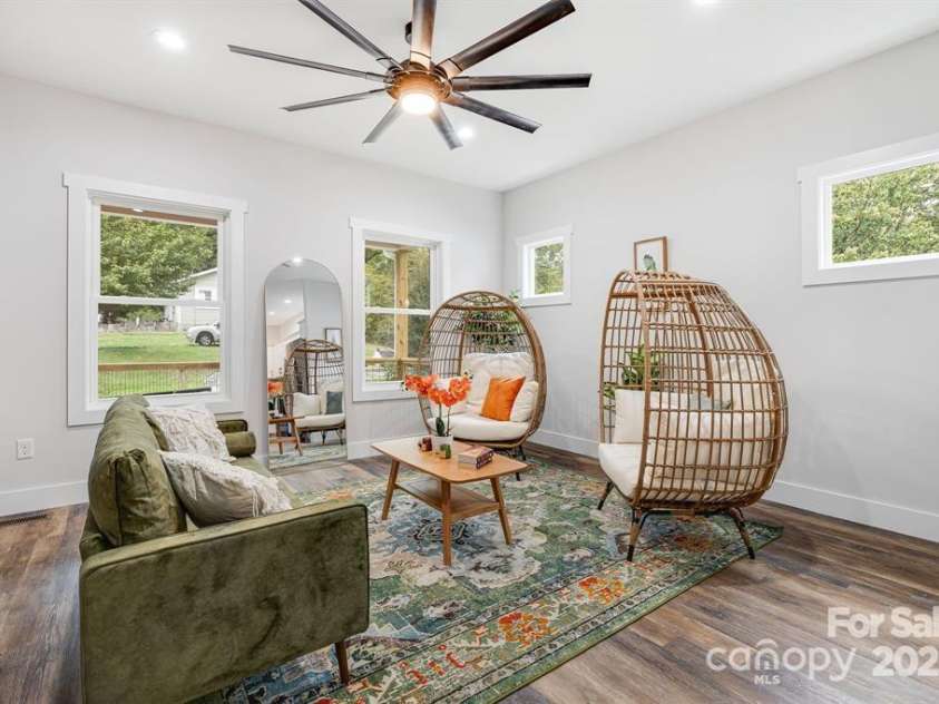 126 Winston Avenue, Asheville, NC 28803.  MLS# CAR4222824, YatesRealty ID 4661. 