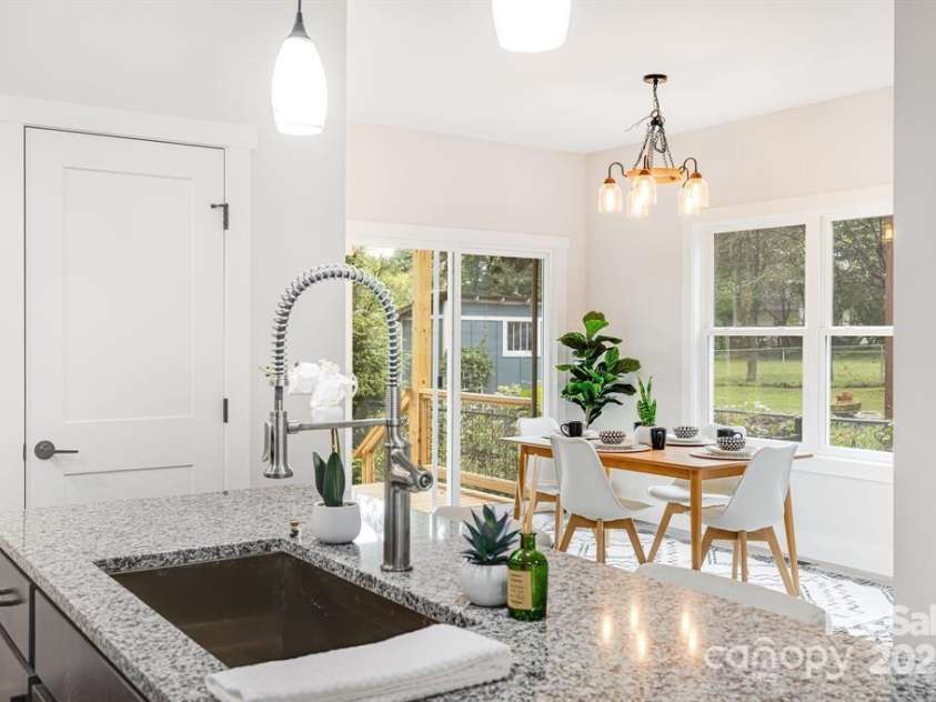 126 Winston Avenue, Asheville, NC 28803.  MLS# CAR4222824, YatesRealty ID 4661. 