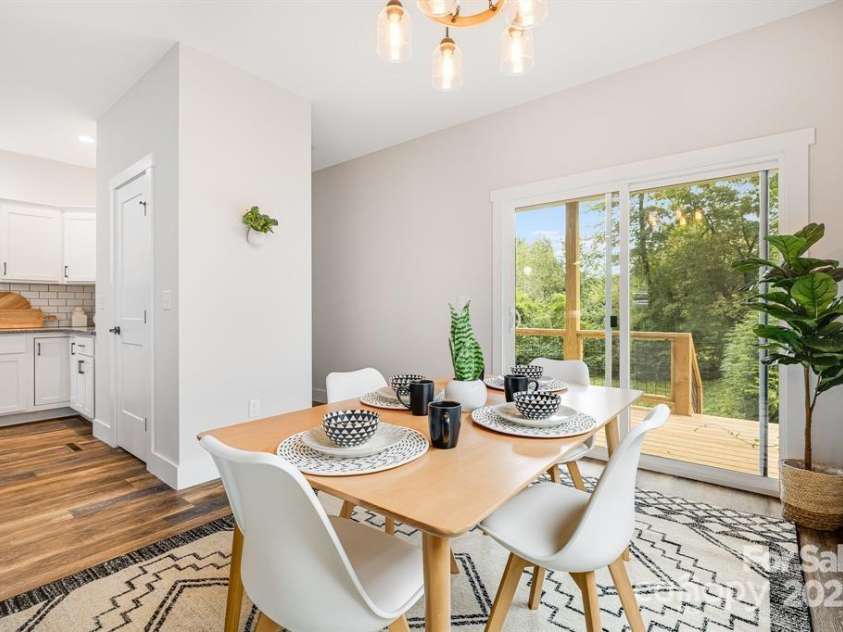 126 Winston Avenue, Asheville, NC 28803.  MLS# CAR4222824, YatesRealty ID 4661. 