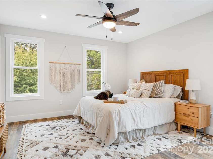 126 Winston Avenue, Asheville, NC 28803.  MLS# CAR4222824, YatesRealty ID 4661. 