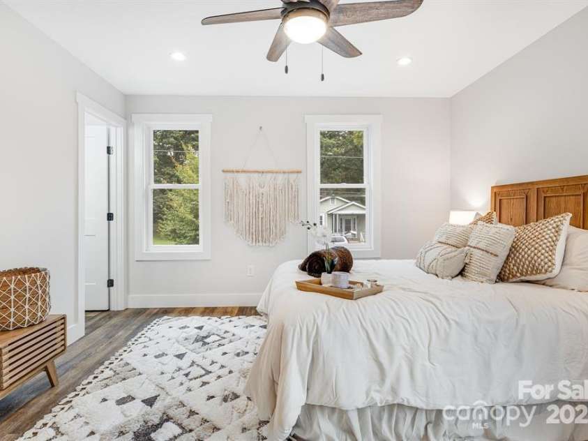 126 Winston Avenue, Asheville, NC 28803.  MLS# CAR4222824, YatesRealty ID 4661. 