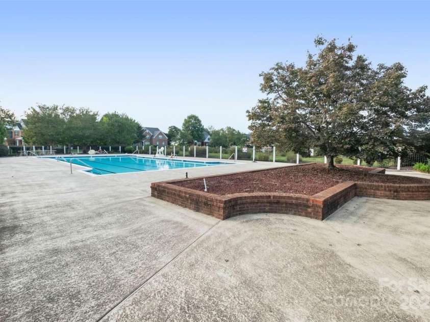 5520 Allison Lane, Charlotte, NC 28277.  MLS# CAR4292512, YatesRealty ID 4661. Community pool