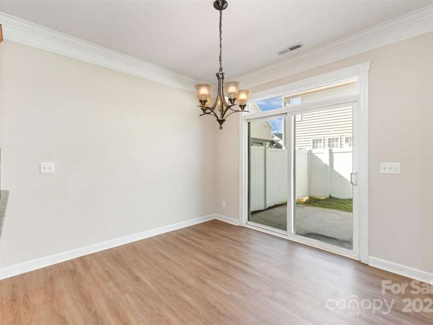 5520 Allison Lane, Charlotte, NC 28277.  MLS# CAR4292512, YatesRealty ID 4661. Dining without virtual staging