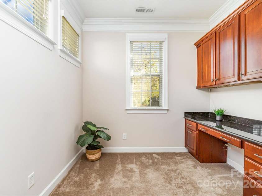 5520 Allison Lane, Charlotte, NC 28277.  MLS# CAR4292512, YatesRealty ID 4661. Office space