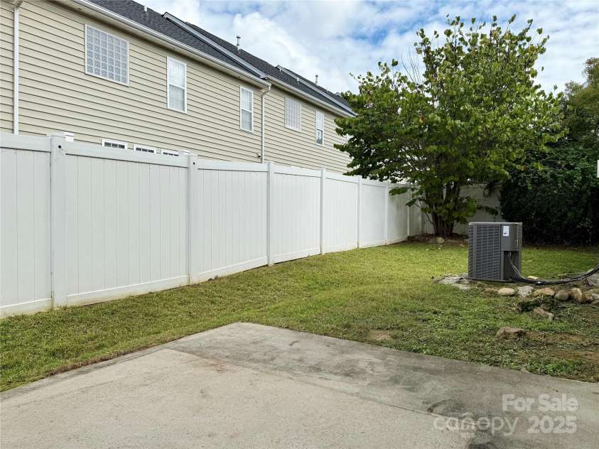 5520 Allison Lane, Charlotte, NC 28277.  MLS# CAR4292512, YatesRealty ID 4661. Private backyard with patio